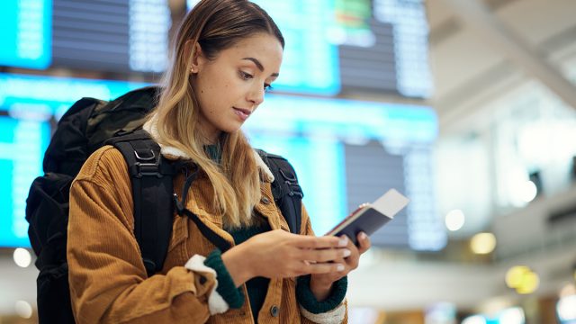 Daño punitivo y aerolíneas: condenan el cobro de penalidad a pasajeros evacuados
