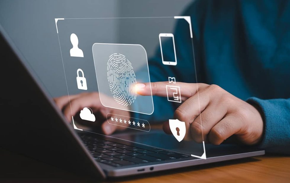Identidad digital y plataformas: claves legales cuando una cuenta es hackeada o bloqueada