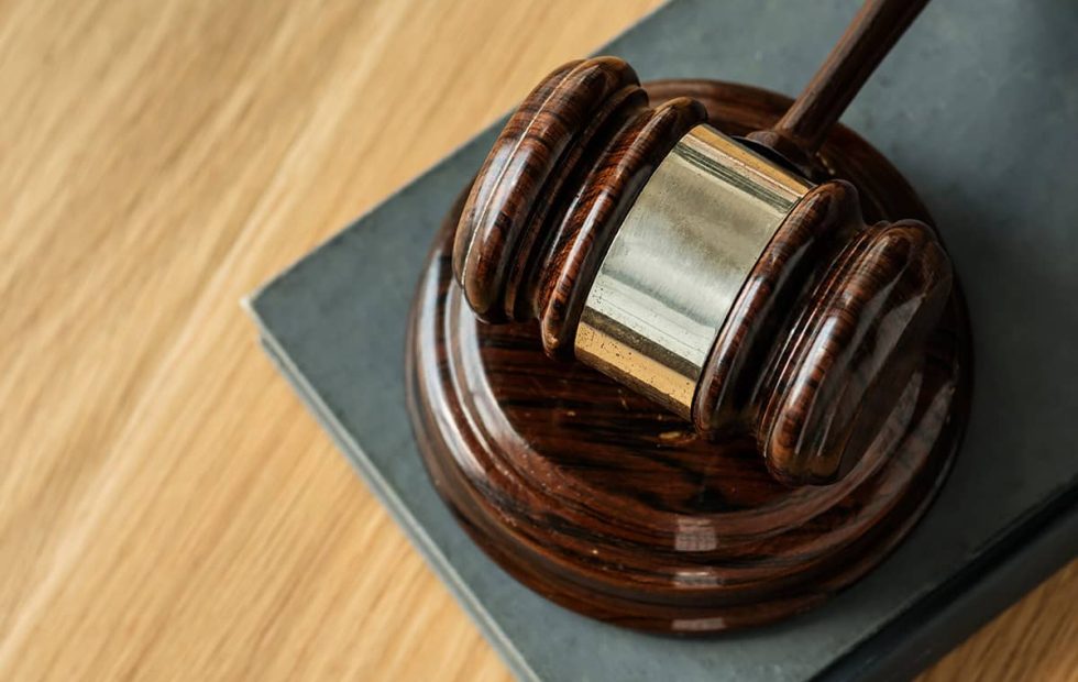 Jueces frente a la inteligencia artificial: innovación, ética y límites regulatorios