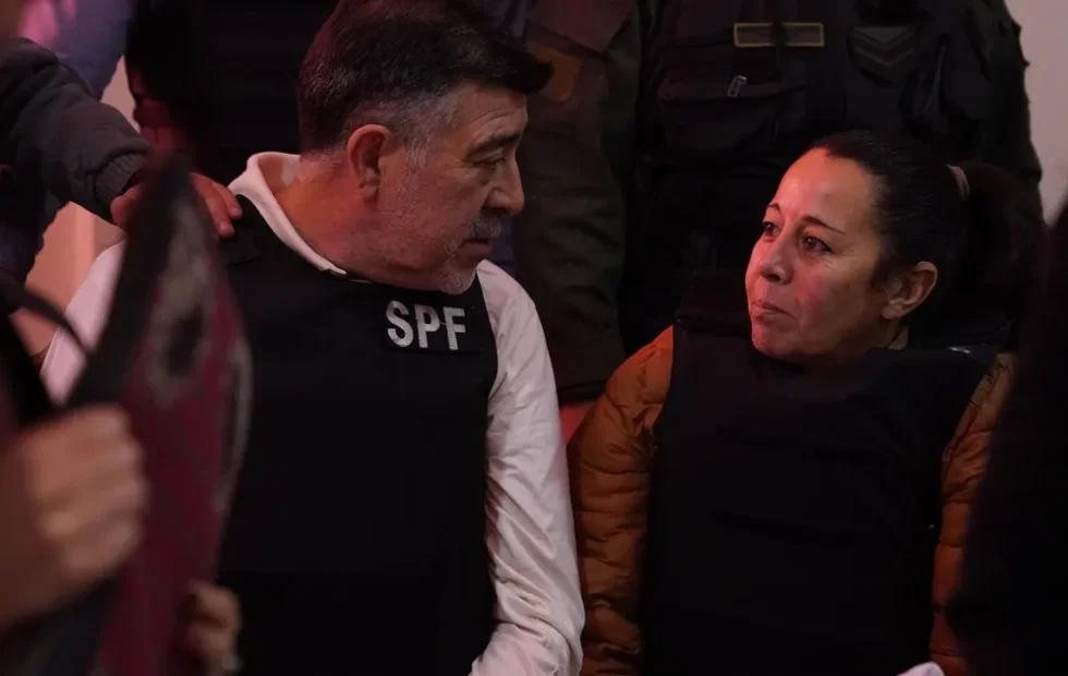 Juicio por Loan: un perito confirmó rastros del niño en dos autos. Fotografía editorial relacionada con rastros de Loan en autos. publicada en DF Urgente
