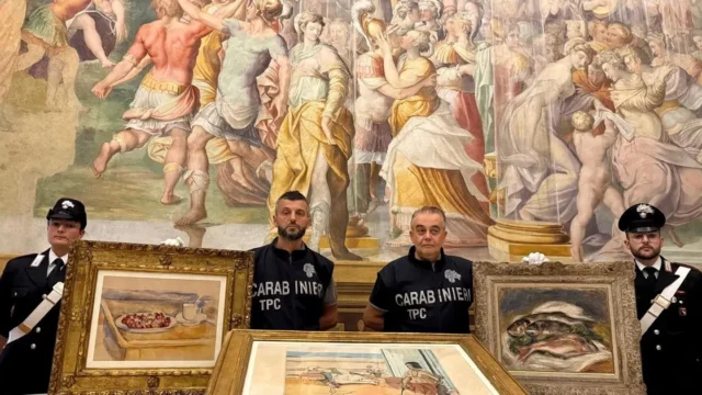 Recuperan obras de Cézanne, Renoir y Matisse robadas en Italia. Fotografía editorial relacionada con obras de Cézanne Renoir y Matisse. publicada en DF Urgente