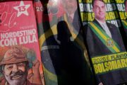 Brasil: encuestas favorecen a Flávio Bolsonaro y la inflación supera la meta. Fotografía editorial relacionada con encuestas balotaje Brasil. publicada en DF Urgente