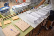 España cierra el registro de candidaturas para las elecciones del 29 de noviembre. Fotografía editorial relacionada con registro de candidaturas en España. publicada en DF Urgente