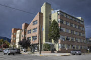 Esquel: confirman $32 millones por despido discriminatorio. Fotografía editorial relacionada con despido discriminatorio en Esquel. publicada en DF Urgente
