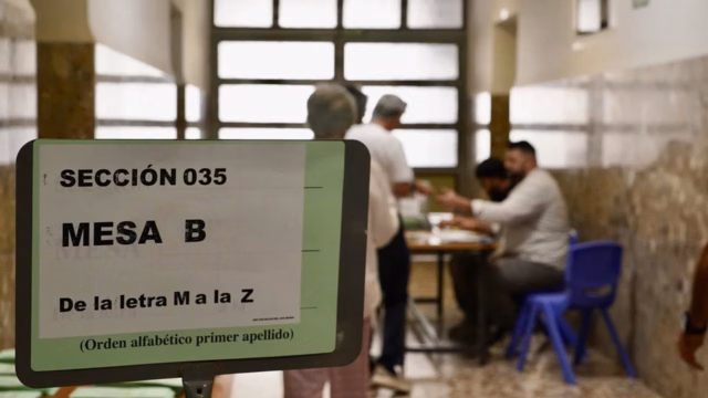 Iustitia Europa pide ampliar al CER la suspensión del voto por la ley de nietos. Fotografía editorial relacionada con suspensión del voto ley de nietos. publicada en DF Urgente