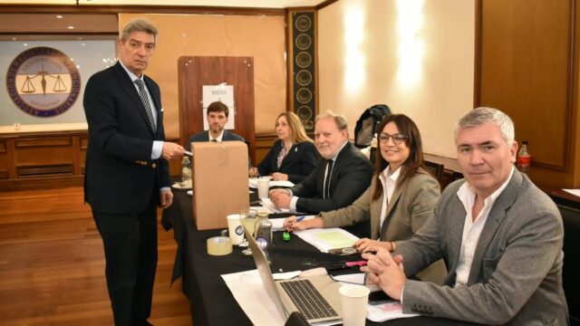 La lista Bordó ganó la elección judicial para el Consejo de la Magistratura. Fotografía editorial relacionada con elección judicial Consejo Magistratura. publicada en DF Urgente